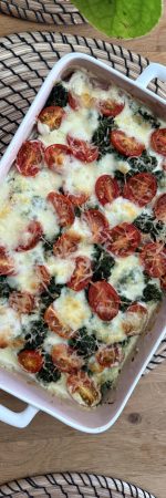 Gnocchi-Auflauf mit Spinat und Kirschtomaten