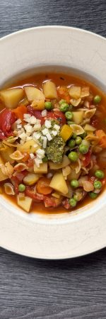 Minestrone: Italienischer Gemüseeintopf